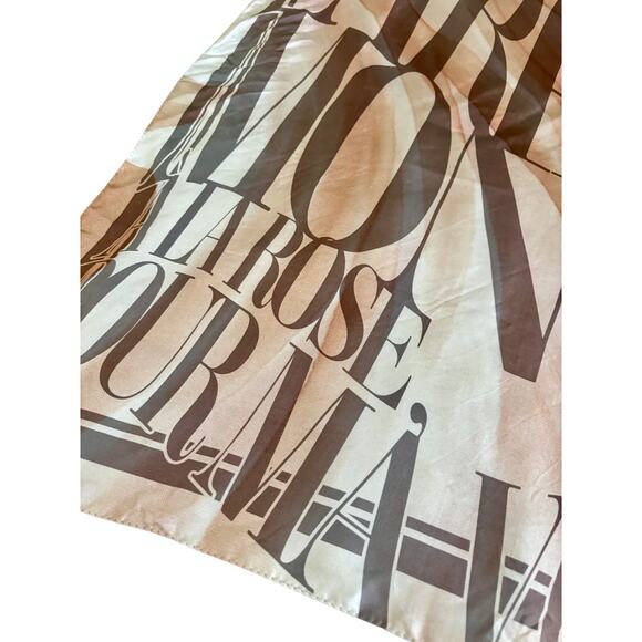 Max Mara 100% Silk Square Scarf Parfumé Mon Âme Made in Italy New with Tags 35" - Picture 10 of 10